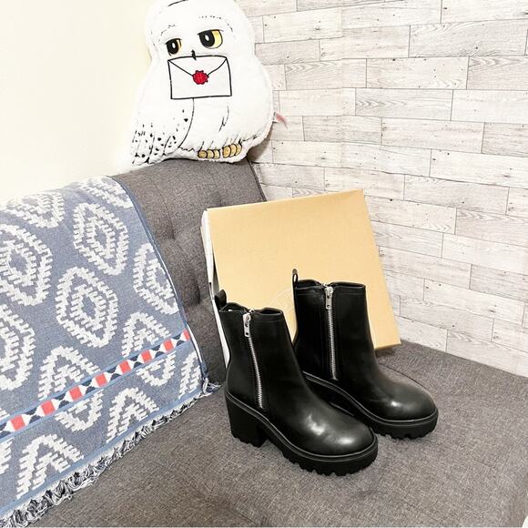 URBAN OUTFITTERS UO Zip Up Boot In Black, 9, NIB! - Picture 9 of 9